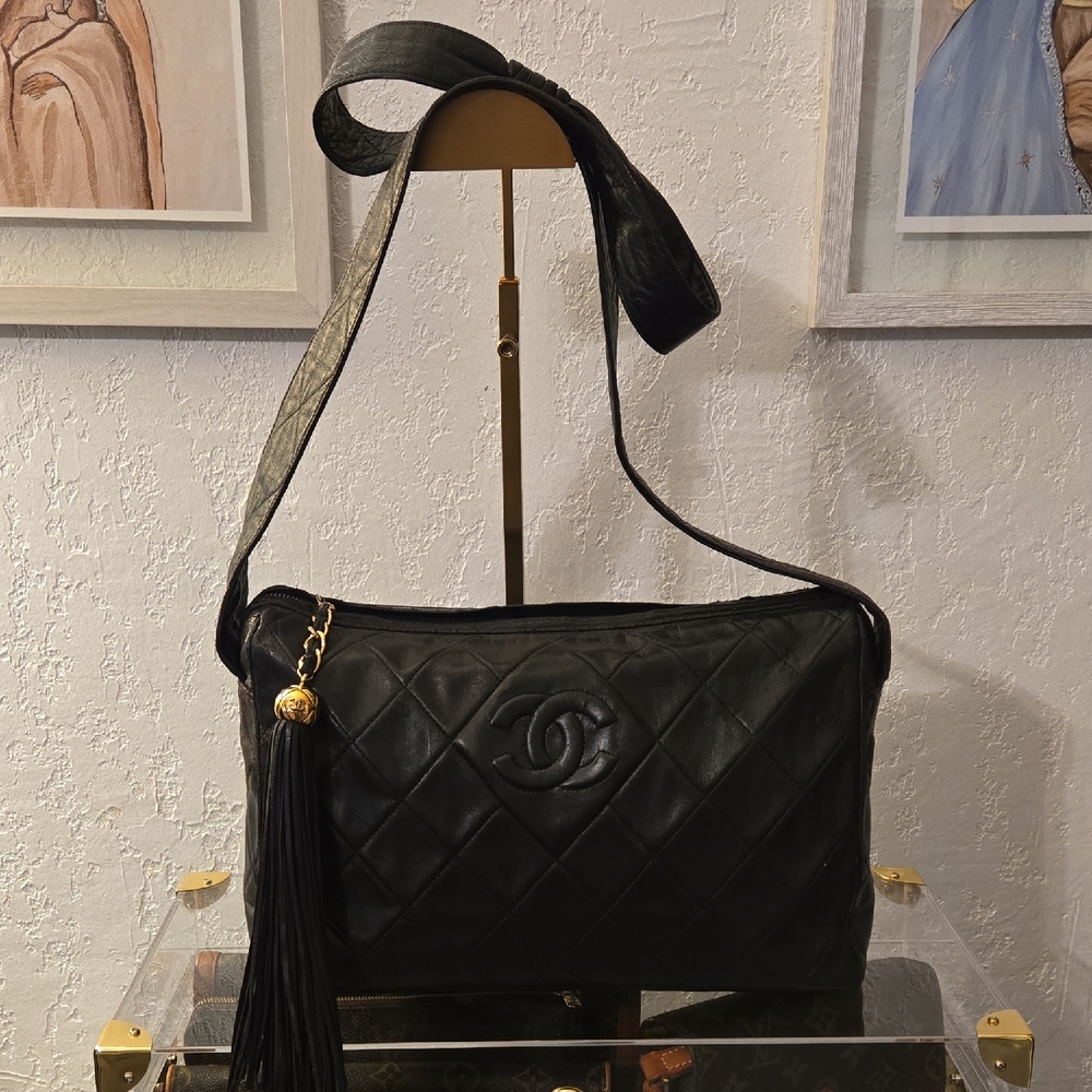 Chanel Black Quilted Leather Shoulder Bag